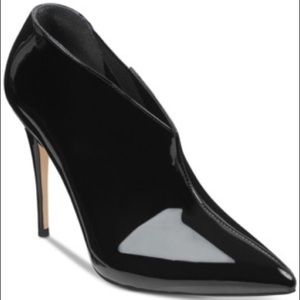 New! Guess Women's Ondrea Shooties Women's Shoes (Size 5 M)